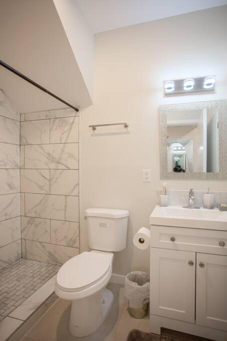 1-Bedroom With Cali King Size Bed In ซานดิเอโก ภายนอก รูปภาพ